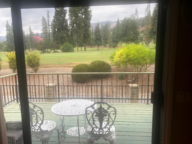property at 2409 E Curtis Ct