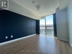 19 Grand Trunk Crescent in Toronto, ON - Building Photo - Building Photo