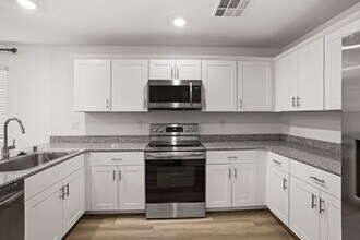 2841 Brilliant Aurora Ln in Las Vegas, NV - Building Photo - Building Photo