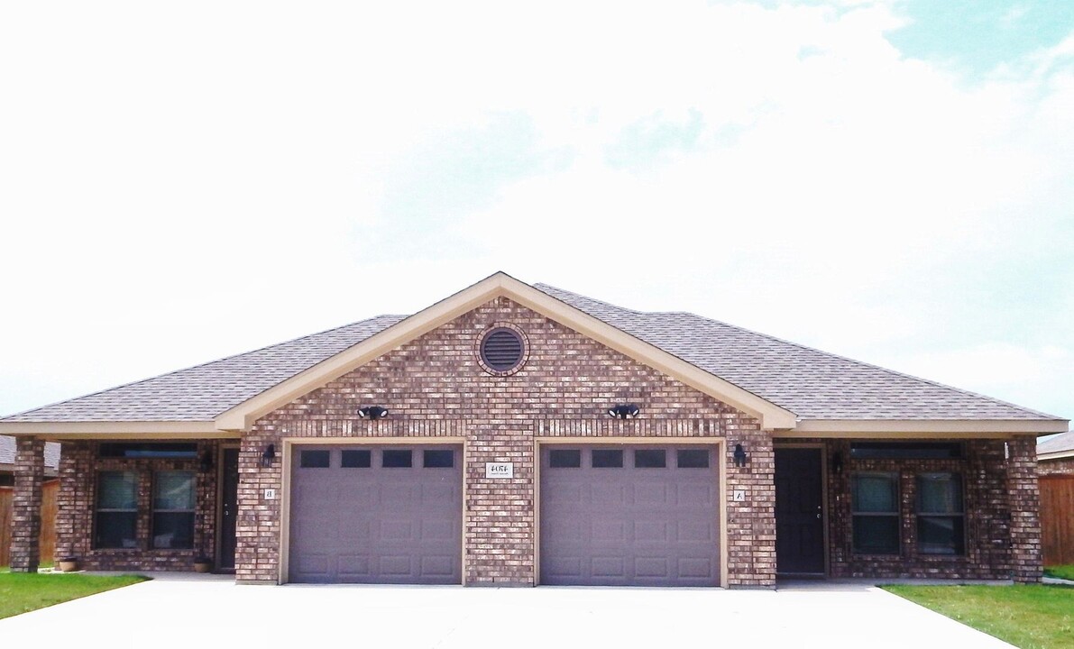 4704 Passion Flower Loop in Killeen, TX - Building Photo