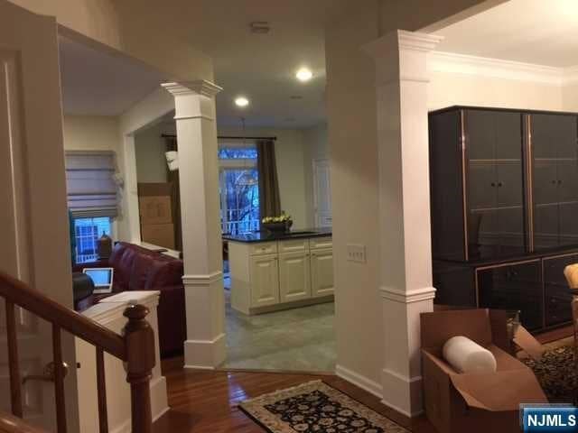 43 Thistle Dr in Paramus, NJ - Building Photo - Building Photo
