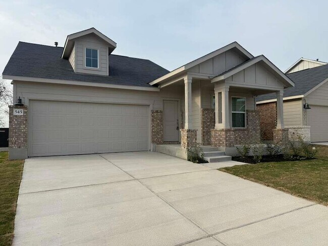 545 Sormonne Lp in Kyle, TX - Foto de edificio - Building Photo