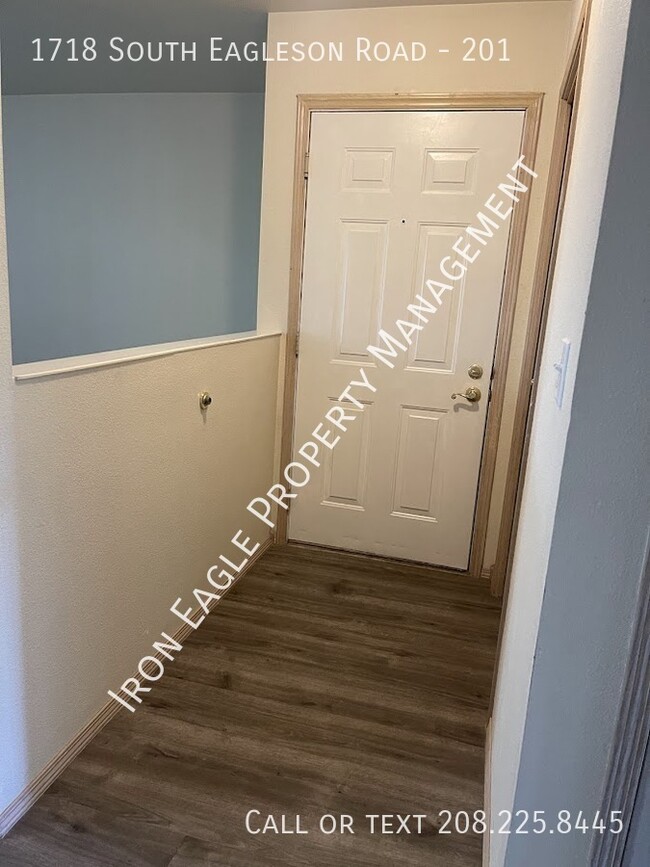 1718 S Eagleson Rd in Boise, ID - Building Photo - Building Photo