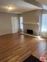 4281 S Hobart Blvd in Los Angeles, CA - Building Photo - Building Photo