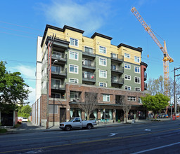 Metropole in Seattle, WA - Building Photo - Building Photo