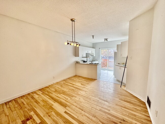 163 Rue des Boulonnais in Gatineau, QC - Building Photo - Building Photo