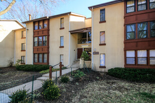 9633 Whiteacre Rd, Unit C3 in Columbia, MD - Building Photo