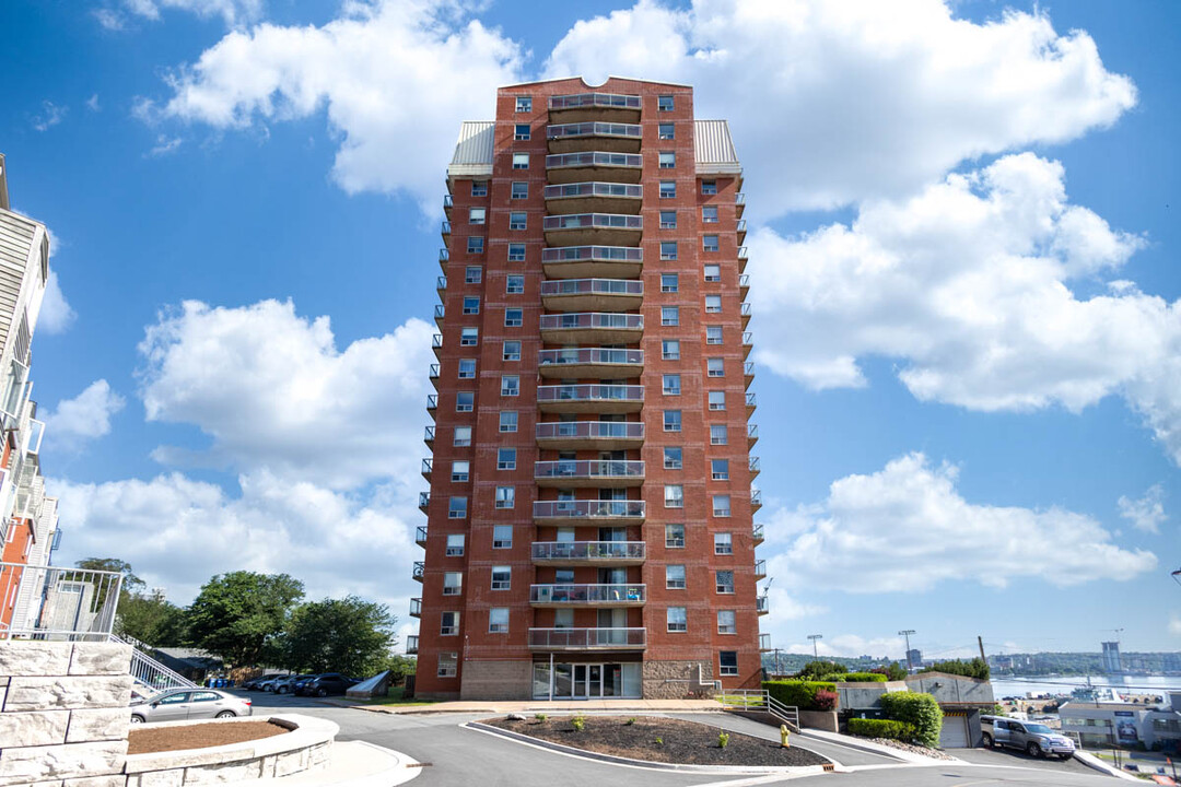 Cunard Apartments in Halifax, NS - Building Photo