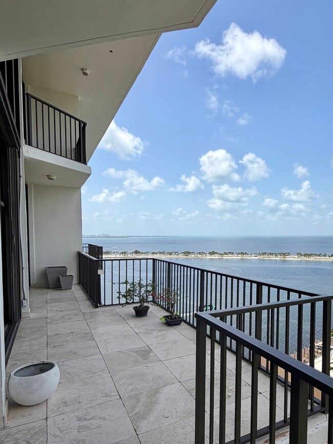property at 1925 Brickell Ave
