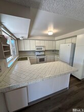462 Steffanie Way in Sparks, NV - Building Photo - Building Photo