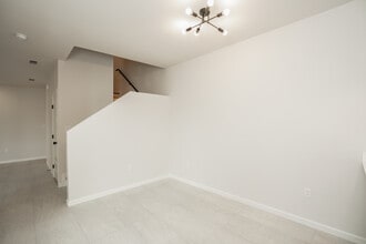 Colgate Crossings in McAllen, TX - Foto de edificio - Interior Photo