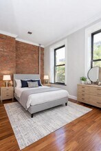 16 E 116th St in New York, NY - Building Photo - Building Photo