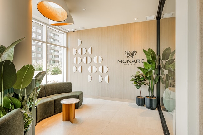 Monarc Collection in Montréal, QC - Foto de edificio - Building Photo