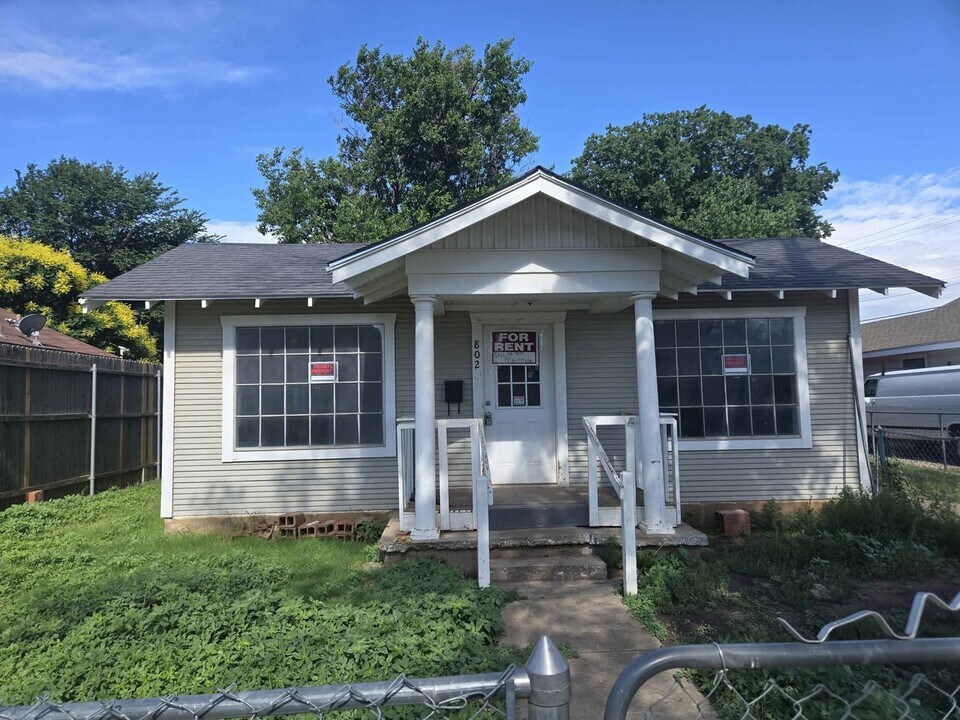 802 S Fairmont St in Amarillo, TX - Foto de edificio