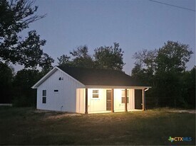 1701 Sycamore St in Temple, TX - Building Photo