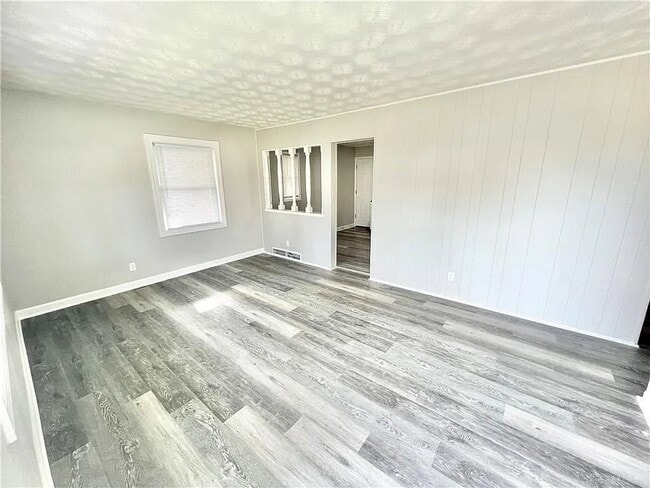 753 Cosler Dr in Dayton, OH - Building Photo - Building Photo