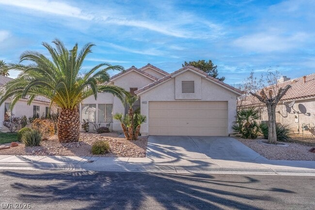 property at 4417 Norte Cir