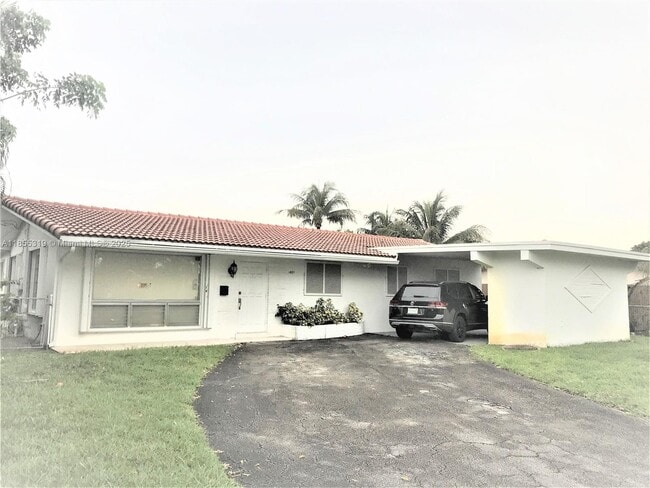 property at 1807 N 40th Ave
