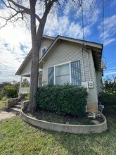 404 Church St in Brenham, TX - Building Photo - Building Photo