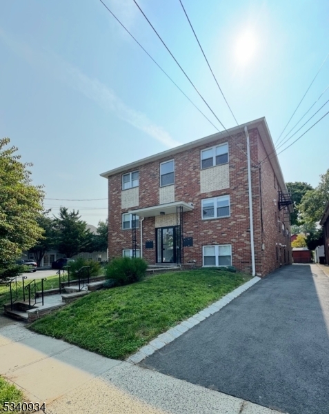 78 Florence Ave in Belleville, NJ - Building Photo