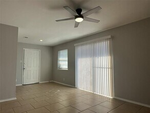 5724 Signal Point in Austin, TX - Building Photo - Building Photo