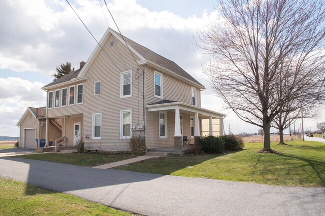 2493 Mount Joy Rd, Unit A