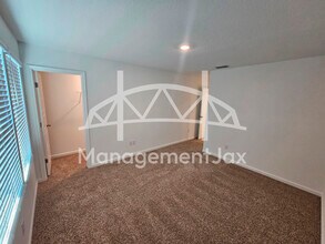 5918 Ortega Lk Dr in Jacksonville, FL - Building Photo - Building Photo