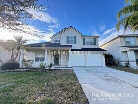 2737 Scarborough Dr in Kissimmee, FL - Building Photo