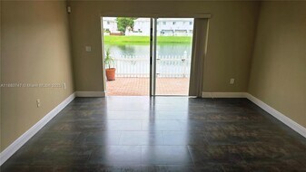 14273 SW 121st Pl in Miami, FL - Building Photo