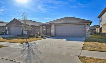 9905 Gln Brk Ln in The Woodlands, TX - Building Photo