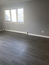 7531 Peck Ave in Anchorage, AK - Building Photo - Building Photo