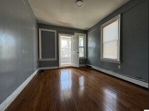 142 Armstrong Ave in Jersey City, NJ - Building Photo - Building Photo