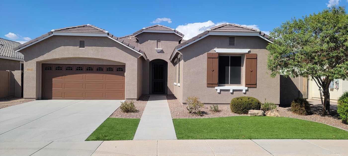 3012 E Quenton St in Mesa, AZ - Foto de edificio