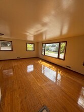 8600 W Hampton Ave in Milwaukee, WI - Building Photo - Building Photo