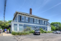 255 Main St in Hyannis, MA - Building Photo - Building Photo