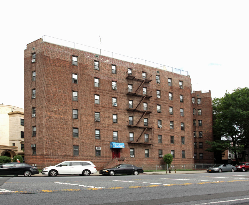 The Elmray in Brooklyn, NY - Building Photo