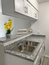 Buena Villa Apartmentes in Houston, TX - Building Photo - Building Photo