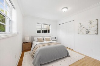 318 Majorca Ave-Unit -104 in Coral Gables, FL - Building Photo - Building Photo