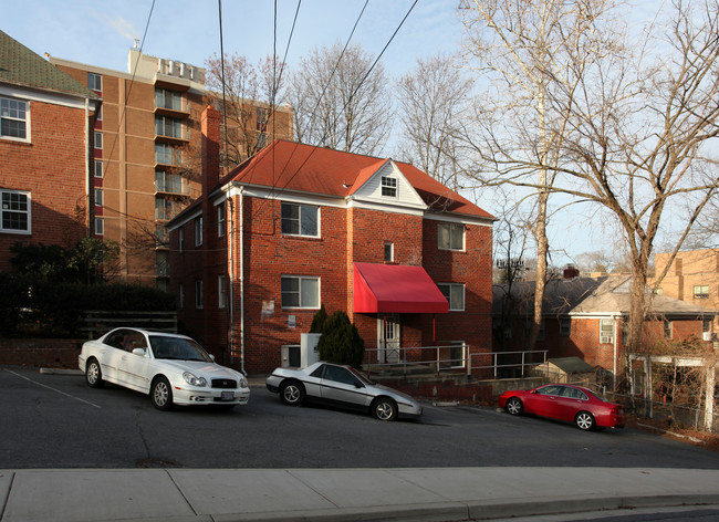 126-128 Lee Ave in Takoma Park, MD - Building Photo - Building Photo