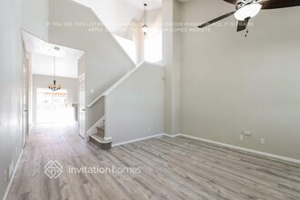 9678 Lansing Cir in Commerce City, CO - Foto de edificio - Building Photo