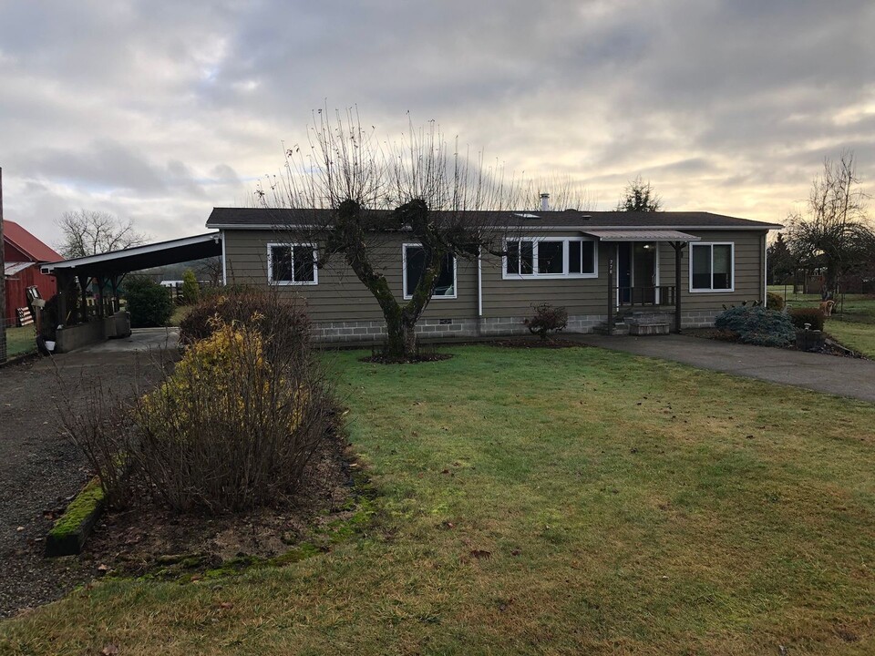278 Layton Rd in Toledo, WA - Building Photo