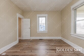 2440 S Hoyt Ave in Muncie, IN - Building Photo - Building Photo