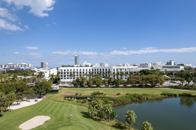 The Meridian Condo in Miami Beach, FL - Foto de edificio - Building Photo