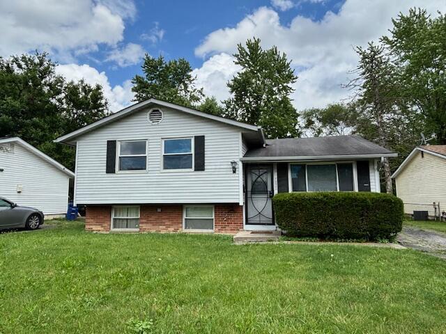 property at 1820 Penfield Ct S