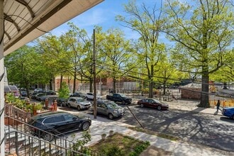 88-07 208th St in Queens, NY - Building Photo - Building Photo