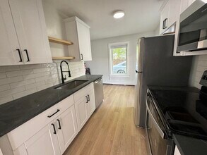 2 Cottage St in Fair Haven, VT - Building Photo - Building Photo