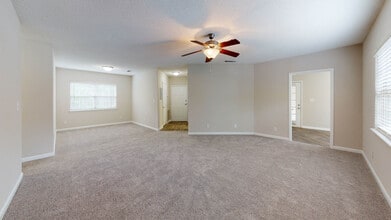 Avalon Peaks in Apex, NC - Building Photo - Building Photo
