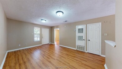 805 San Pedro Dr in College Station, TX - Building Photo - Building Photo