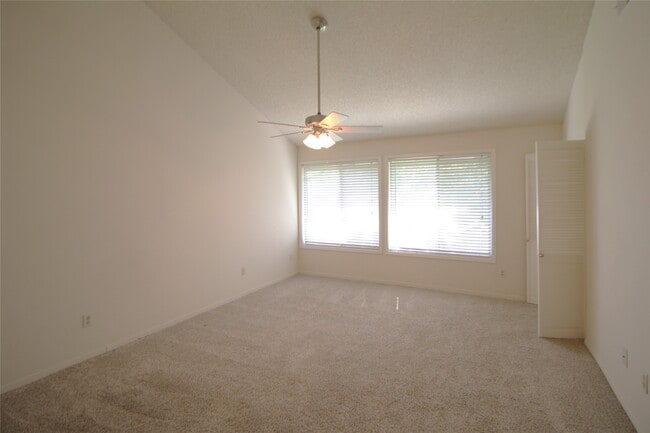 property at 1931 Vinces Bridge St