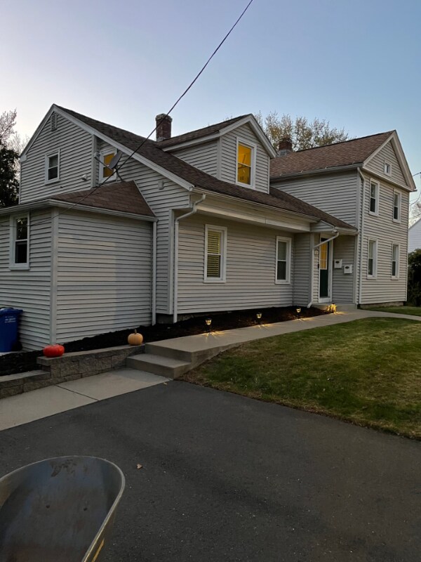 349 Naubuc Ave-Unit -1st Floor in Glastonbury, CT - Building Photo - Building Photo
